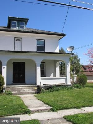 Building Photo - 33 N Kinzer Rd