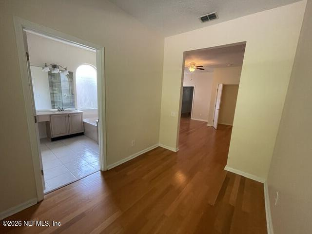 Building Photo - 8907 Hampton Landing Dr E