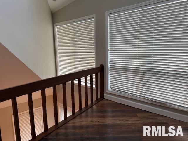 Building Photo - 16429 N Hawthorne Ln