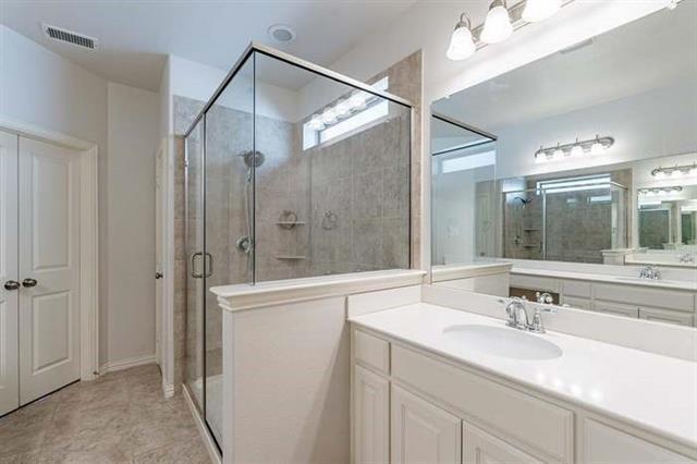 Building Photo - 3927 Cascade Sky Dr