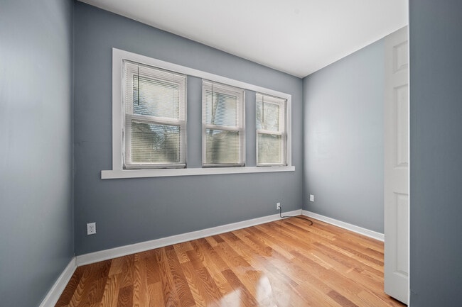 Building Photo - 1673 Calvert Ave