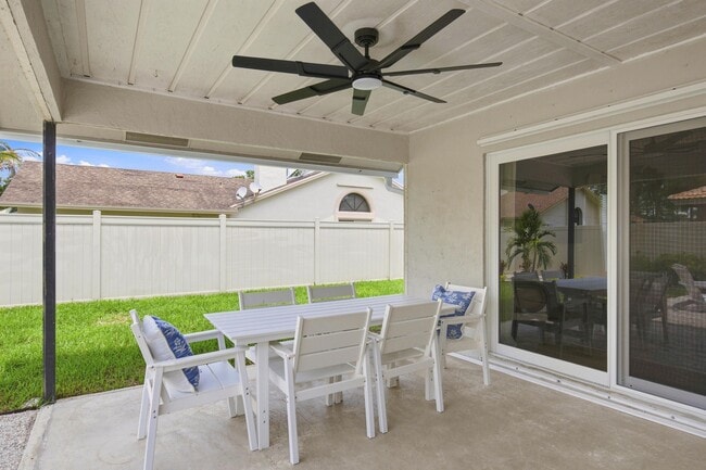 Building Photo - 1259 Barnstaple Cir
