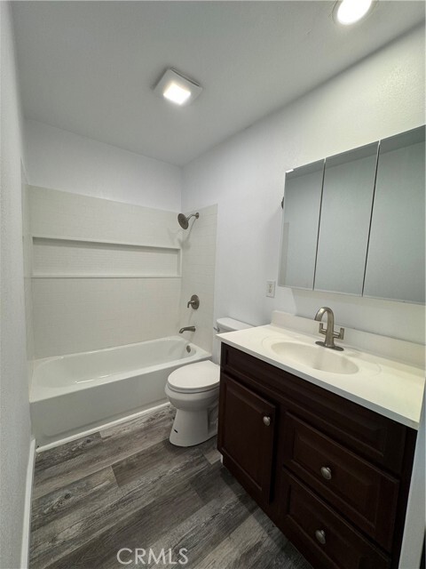 Building Photo - 754 N Shattuck Pl