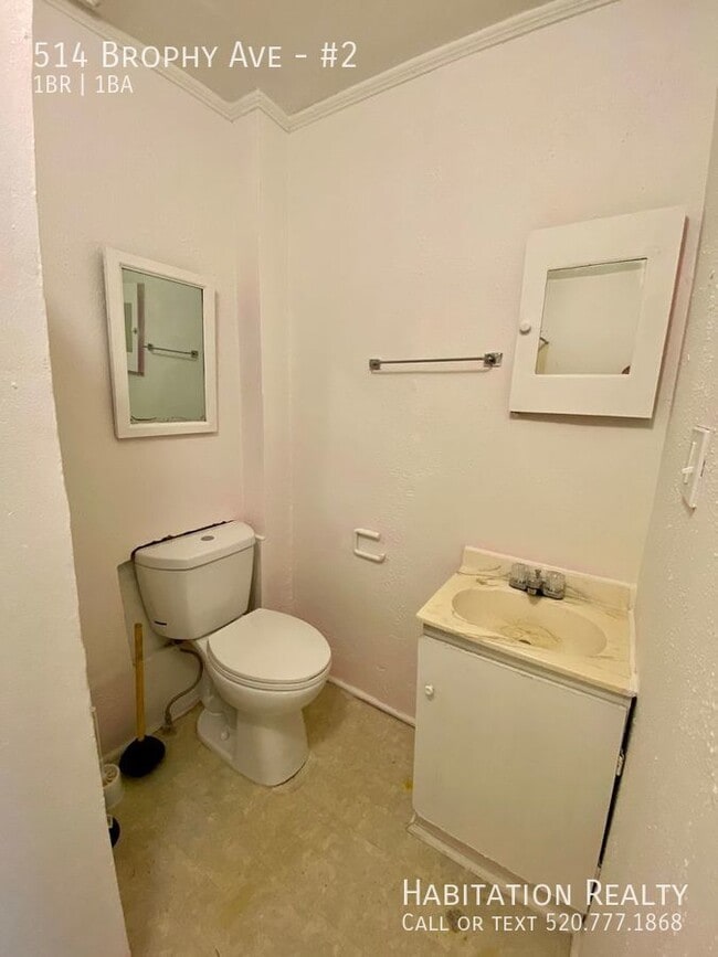 Building Photo - 514 Brophy Ave