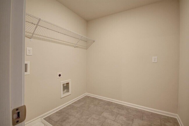 Building Photo - 4578 Grenadine Cir