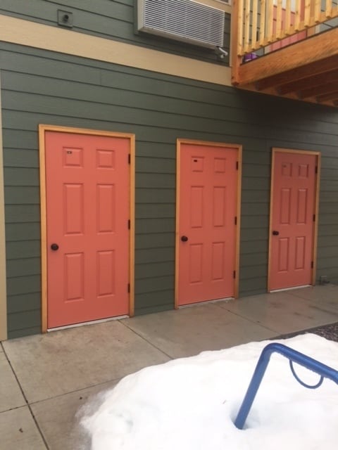 Building Photo - 663