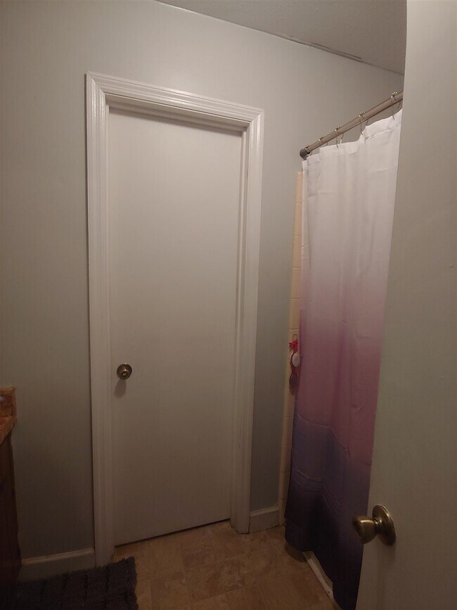 Building Photo - 2346 La Rue Ct