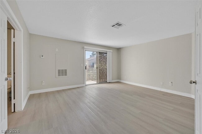 Building Photo - 6250 W Flamingo Rd