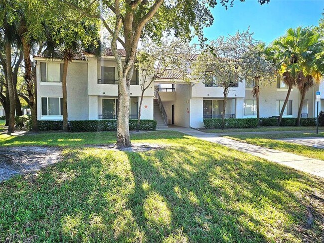 Building Photo - 701 Lyons Rd