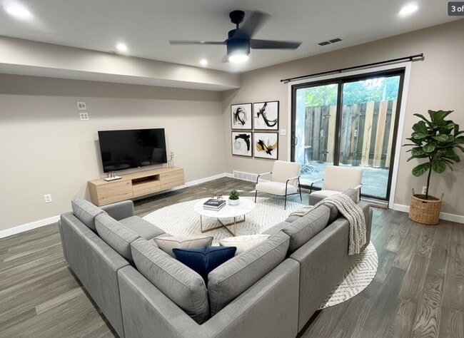 Building Photo - 97 Lancelot Ln