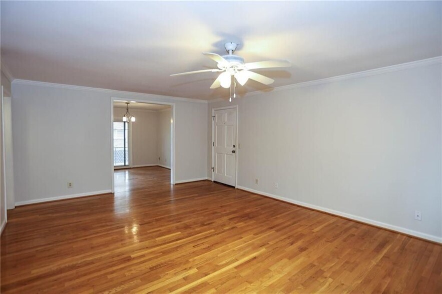 Building Photo - 115 Biscayne Dr NW