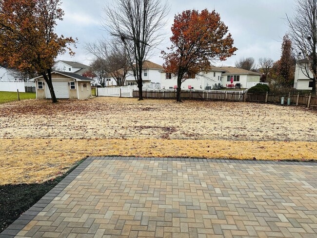 Building Photo - 1805 Pebble Beach Dr