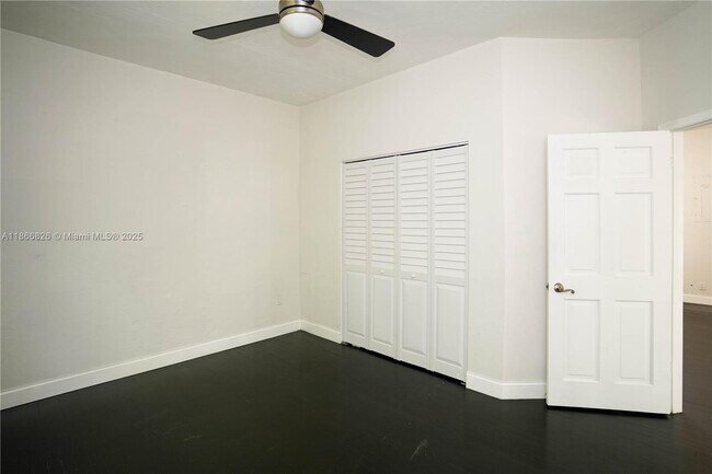 Building Photo - 2280 SW 16th Ct
