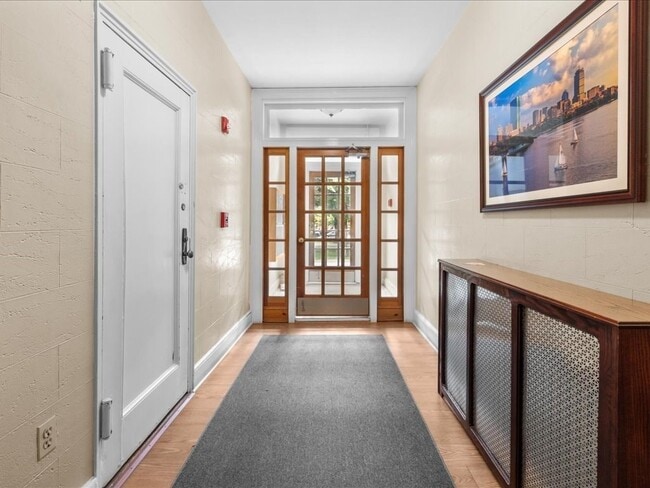 Building Photo - 228 Commonwealth Ave