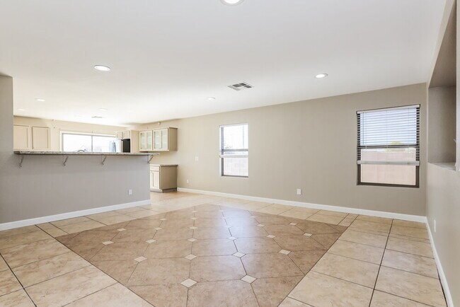 Building Photo - 11545 W Scotts Dr