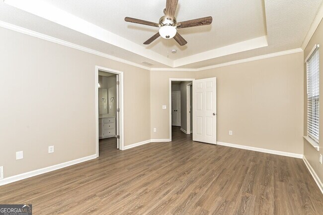 Building Photo - 8560 Guthrie Dr