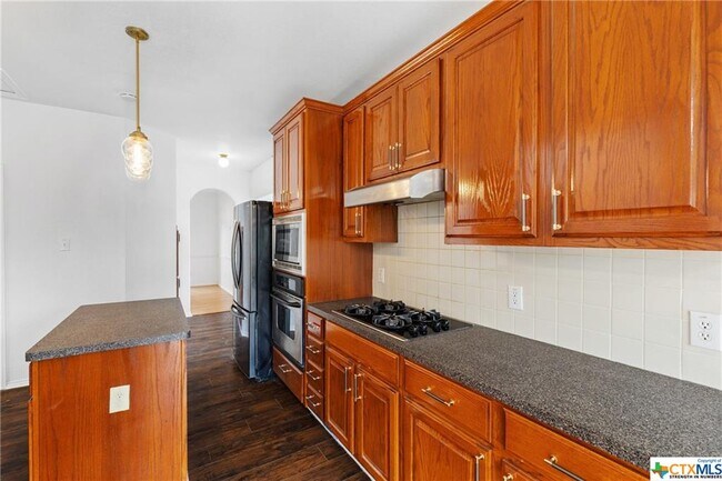 Building Photo - 156 Pecanwood S