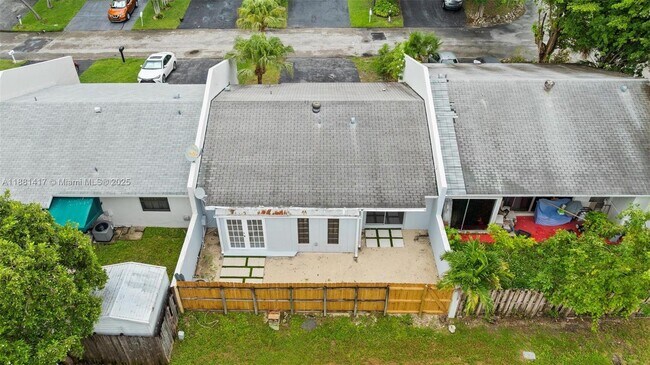 Building Photo - 10387 SW 209th Ln