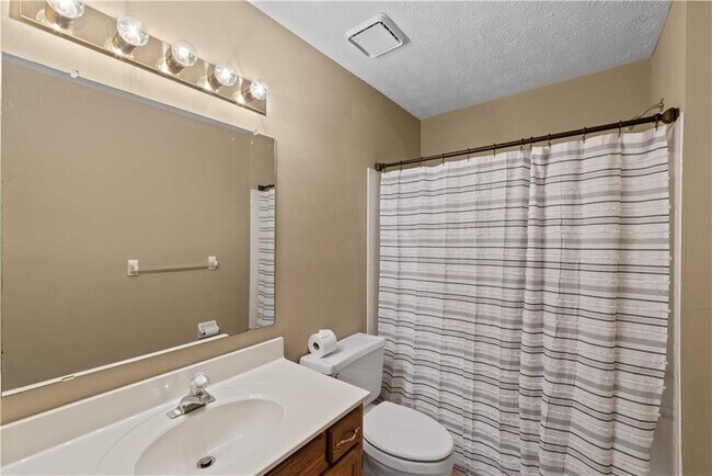 Building Photo - 3580 Waters Cove Way