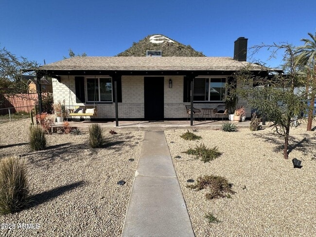 Primary Photo - 112 W Vogel Ave