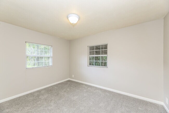 Building Photo - 1845 Co Rd 209B