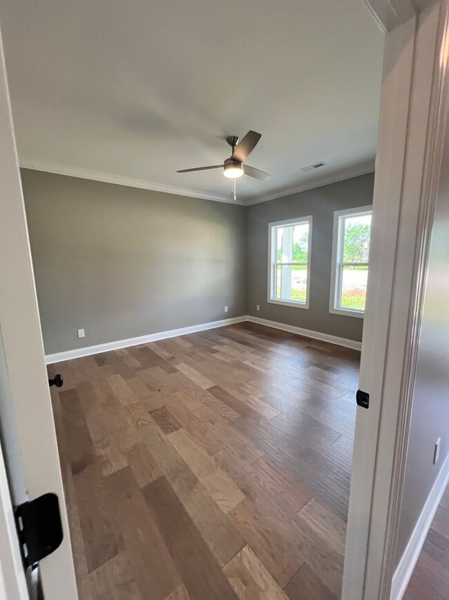 Building Photo - The Village at Mount Victor