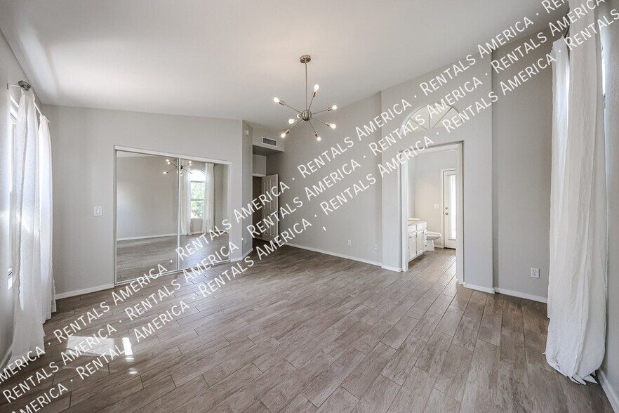 Building Photo - 153 S Garnet Rd