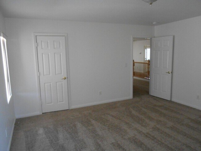 Building Photo - Beautiful 4 Bedroom Home in Summerlin