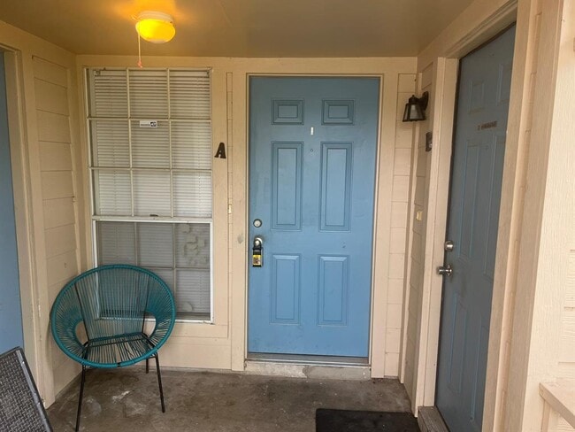 Building Photo - 1911 Gracy Farms Ln