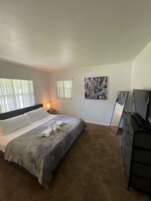 Building Photo - 3410 SE 22nd Ave