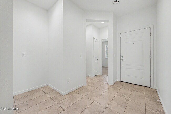 Building Photo - 21415 W Holly St
