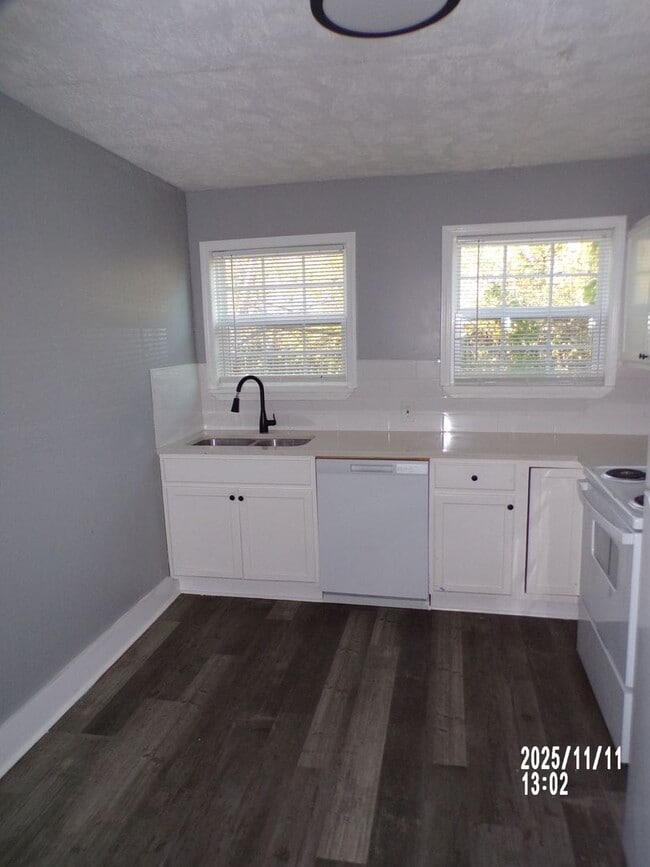 Building Photo - remodeled home