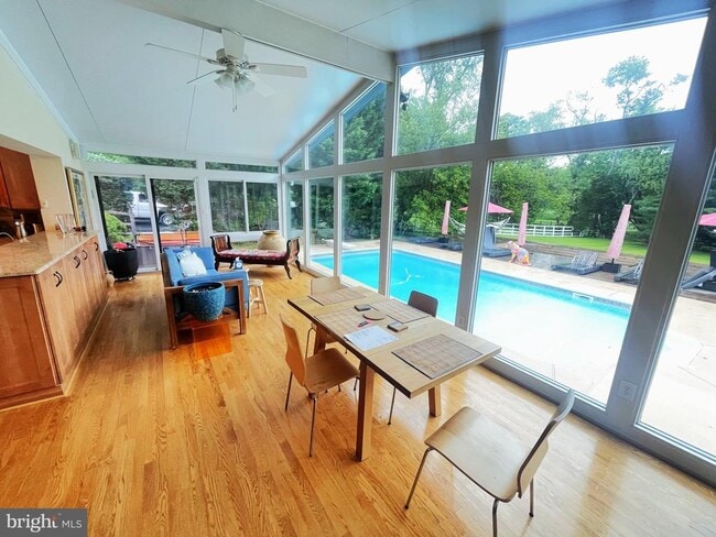 Building Photo - 13209 Lantern Hollow Dr