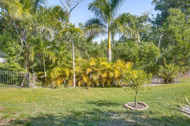 Building Photo - 831 Deep Lagoon Ln