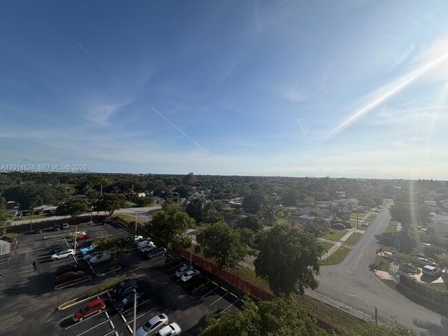 Building Photo - 1200 NE Miami Gardens Dr