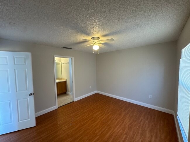 Building Photo - 2960 Flynn St