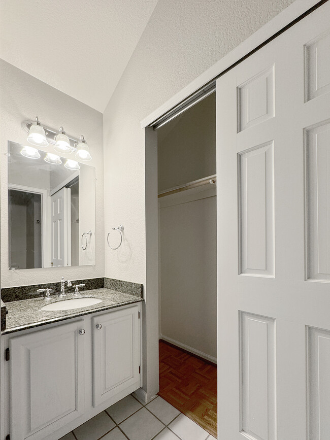 Fourth Bedroom Vanity/ Closet - 9927 Prairie Falcon Ct