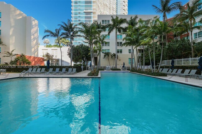 Building Photo - 2001 S Biscayne Blvd