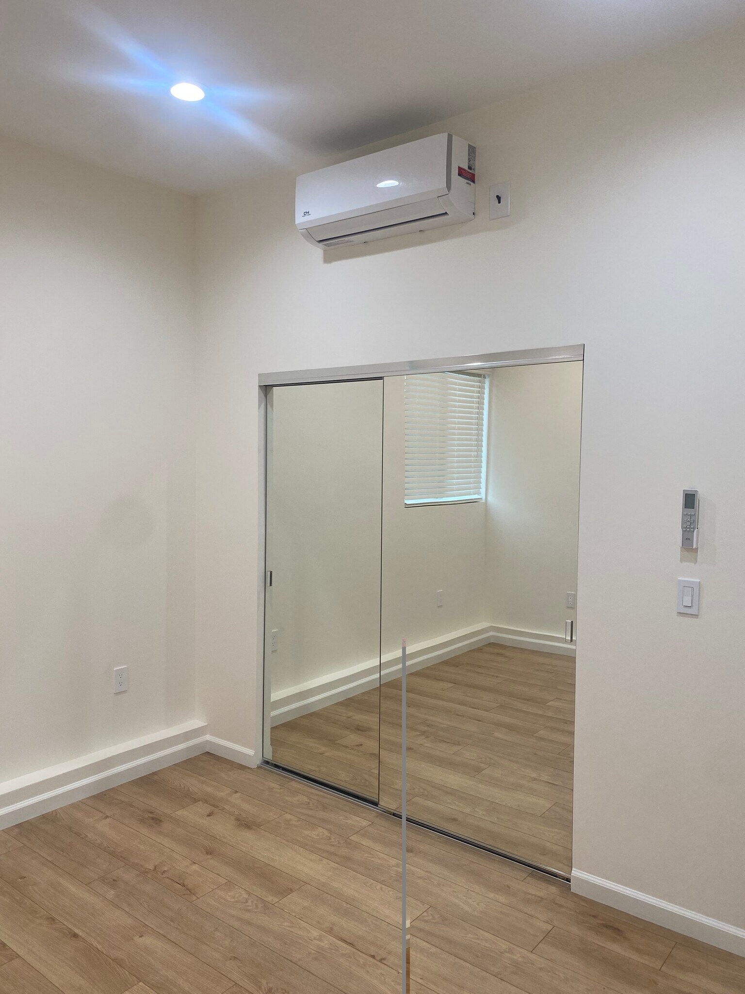 Building Photo - 405 W Broadway