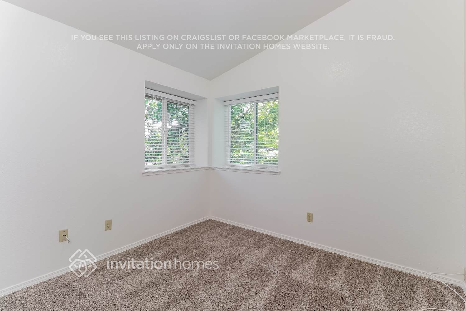 Building Photo - 8186 Devon Park Ct