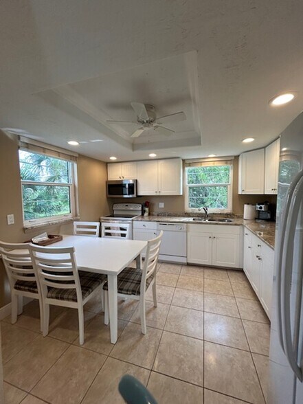 Building Photo - 4340 Falmouth Dr