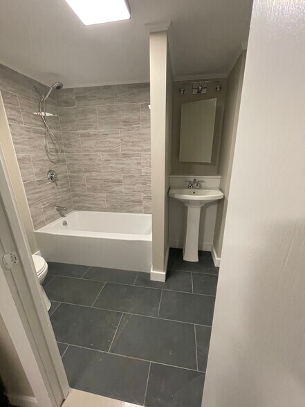 Bathroom - 5 Myrtle St