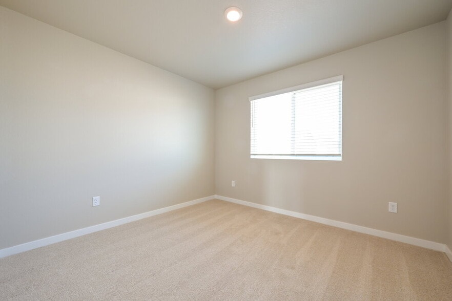 Building Photo - 7302 Rio Grande Ave