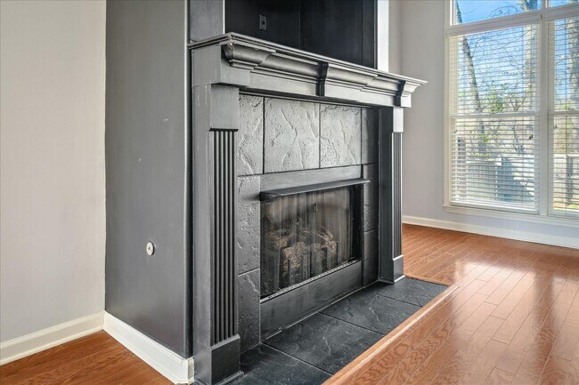 Building Photo - 12176 Preserve Woods Ln
