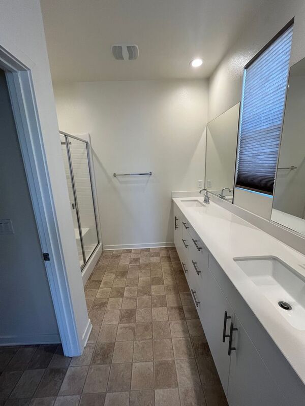Building Photo - 4102 Calle Arbol
