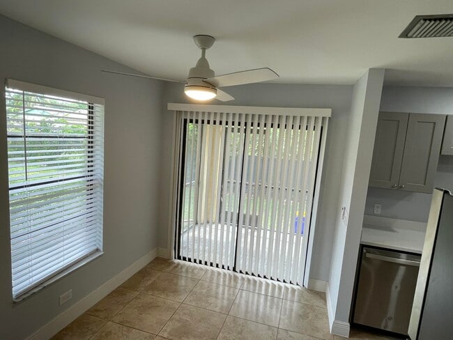 Building Photo - 2592 Ida Way