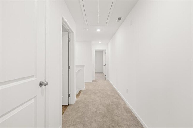 Building Photo - 101 Smithwood Dr