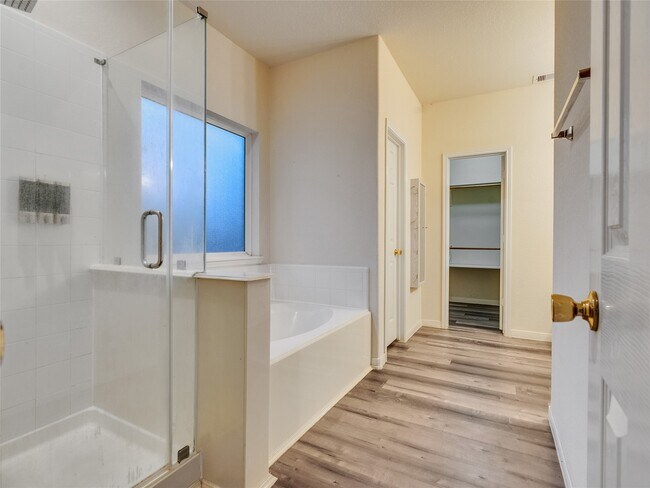 Building Photo - 19302 Juniper Vale Cir