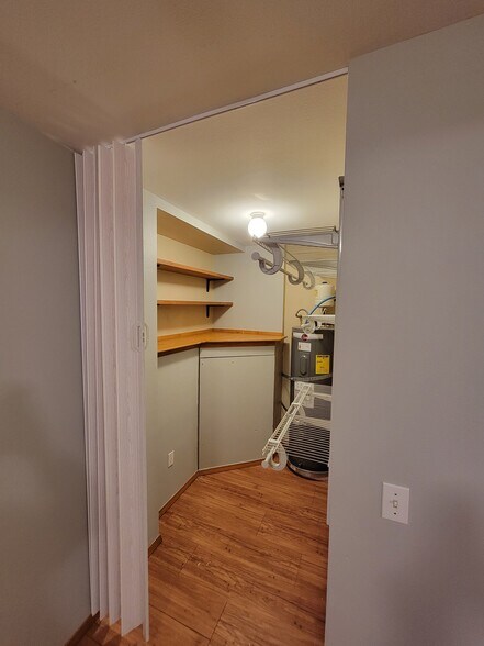 Building Photo - 9330 15th St SE