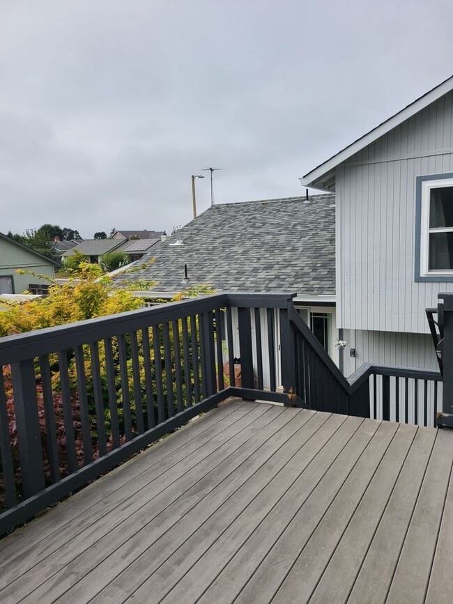 Building Photo - 1992 Gwin Rd